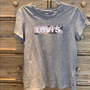 Levi Tee